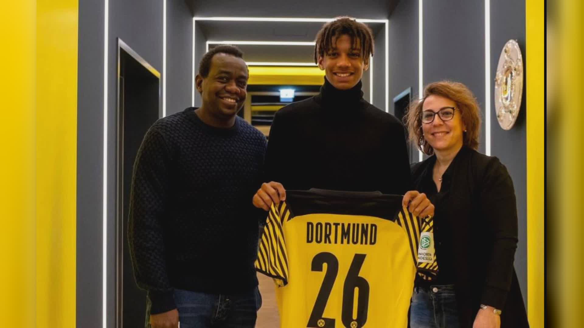 La Samp in crisi rimpiange un talento che vola: Mané, dal vivaio blucerchiato alla Champions col Borussia Dortmund