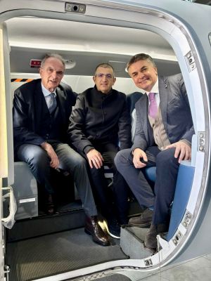 Aeronautica, Rixi: “Piaggio Aero torna pilastro dell’aeronautica italiana”