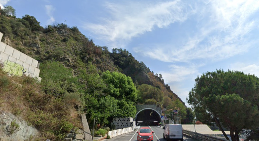 Frana sull'Aurelia: Procura di Genova apre indagini