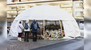 Crans-Montana, beffa del destino: a fuoco il Memoriale per le vittime del rogo di Capodanno