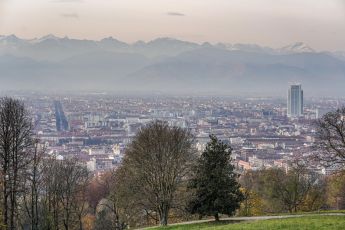 Qualità dell'aria: miglioramenti a Genova, ma preoccupa il biossido d'azoto