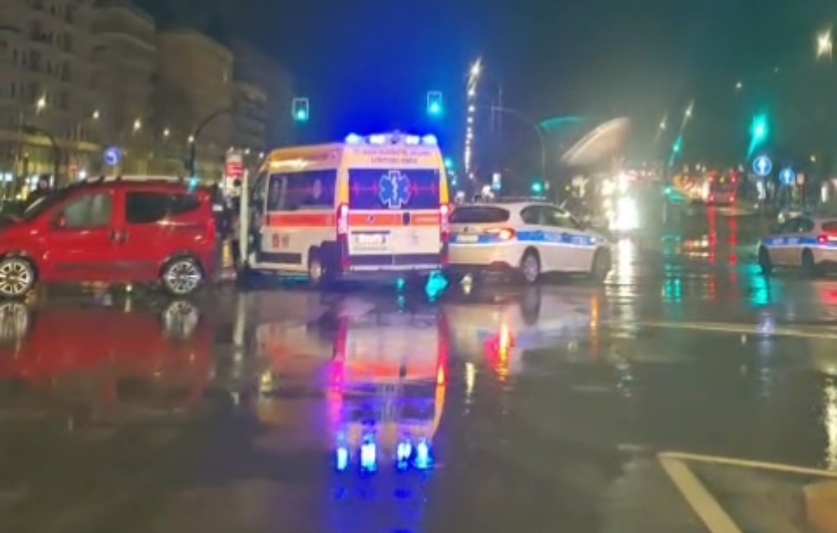 Incidente stradale a Genova: scontro tra auto in via Armando Diaz