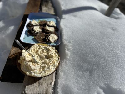 Il prof di latino ultimo abitante del paese disabitato: "Mi faccio pane e formaggio, sono felice"