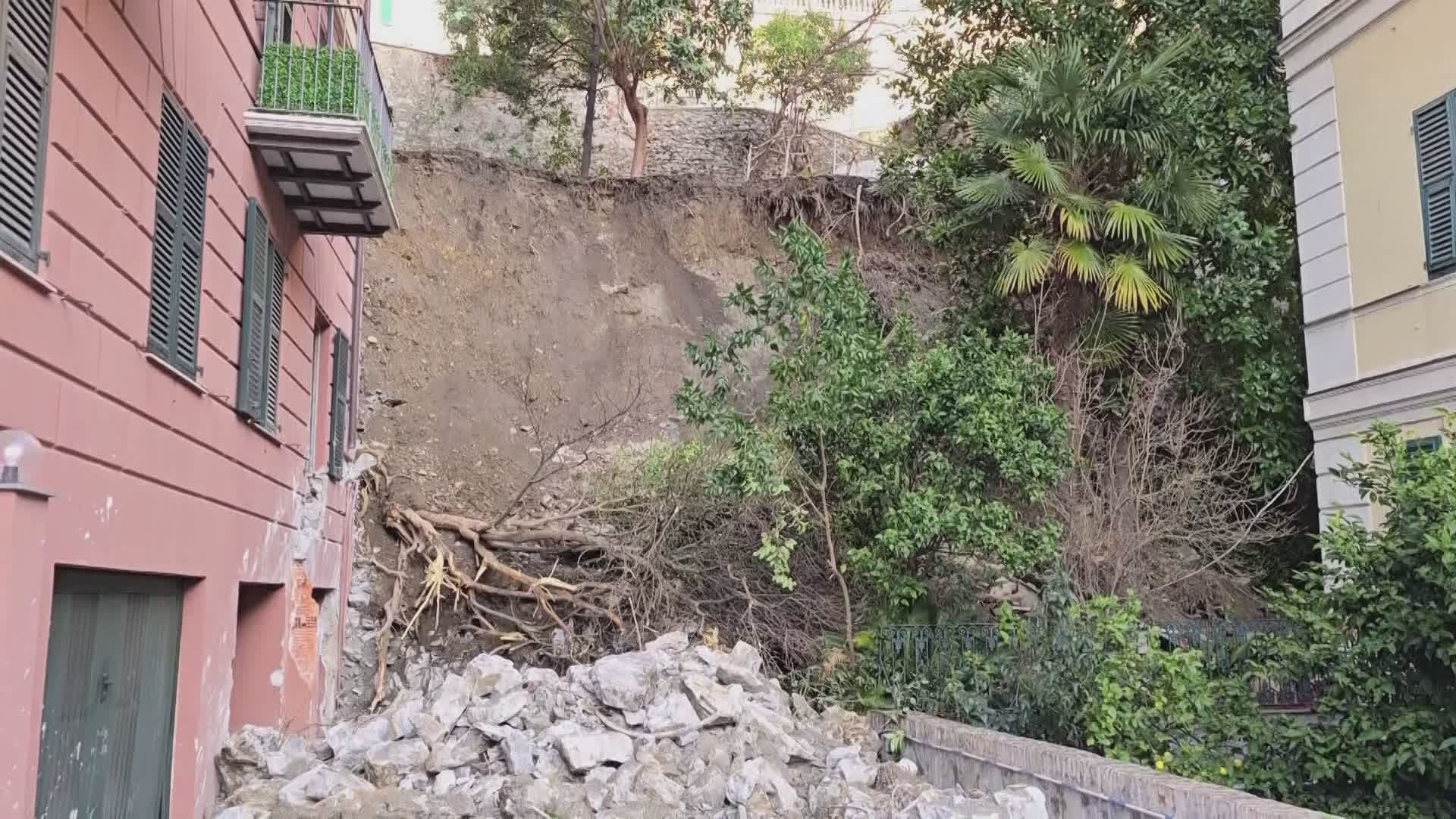 Frane in via Napoli e via Caffaro, Ferrante: "Serve una legge nazionale per la manutenzione dei privati"