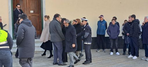 Crans Montana, contributo di 50mila franchi versato a ogni famiglia delle vittime