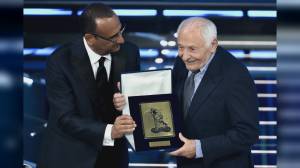 Sanremo: Mogol a Roma su elicottero Vigili Fuoco, a... divampare è la polemica