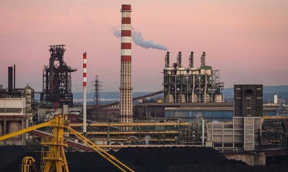 Ex Ilva, morto operaio a Taranto. 24 ore di sciopero anche nello stabilimento di Genova