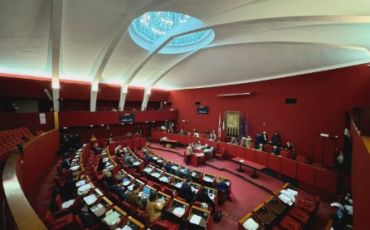 Genova: scintille in Comune, la Ghio usa i termini "ridicoli" e "ignoranti" rivolta all'opposizione, seduta sospesa