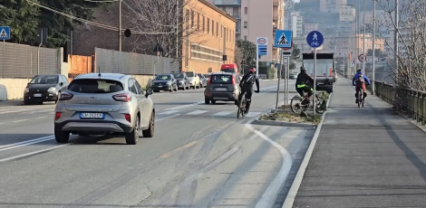 Ciclovia della Valpolcevera “a pezzi”: FIAB denuncia interruzioni e problemi di sicurezza