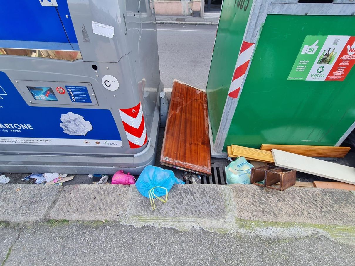 Genova, lotta all’abbandono dei rifiuti: intensificati i controlli, scattano multe e denunce