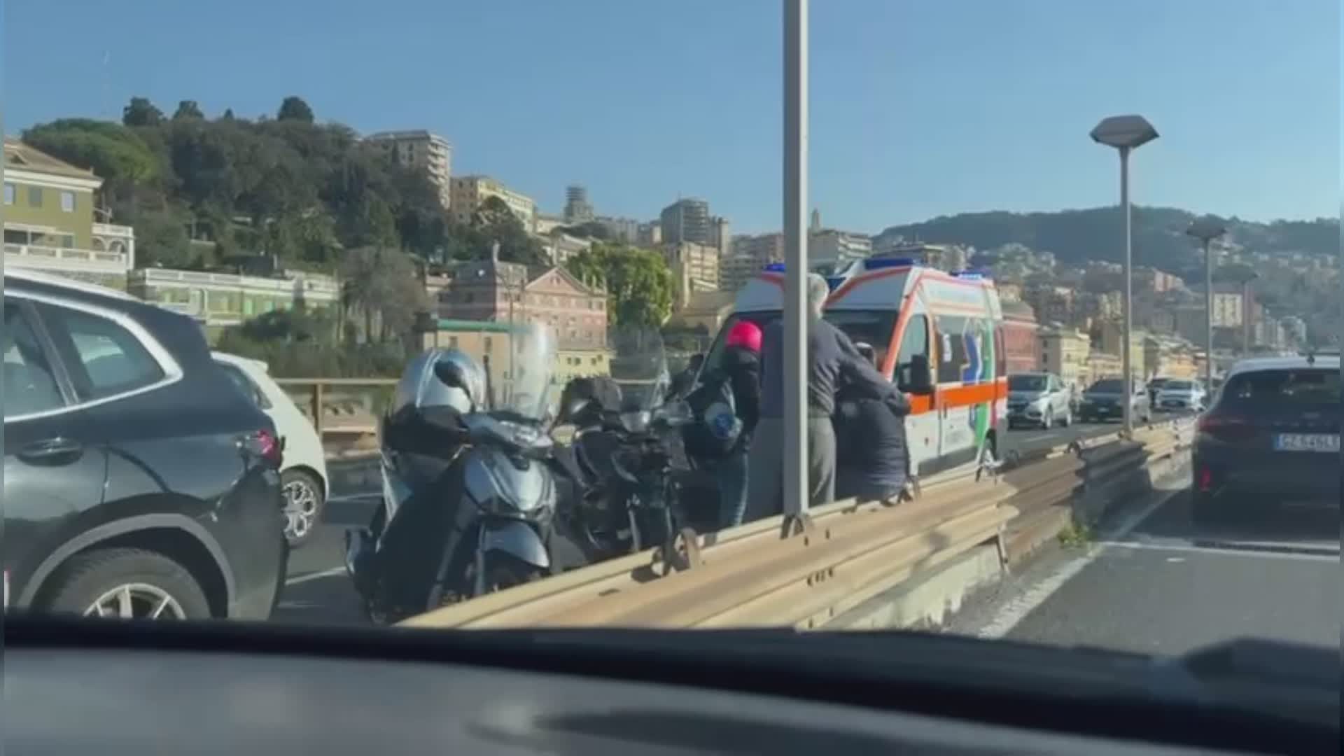 Genova, incidente sulla sopraelevata Aldo Moro: segnalato traffico in direzione ponente