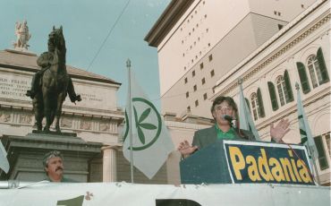 Addio a Umberto Bossi, "inventò" la Lega Nord e cambiò la politica italiana