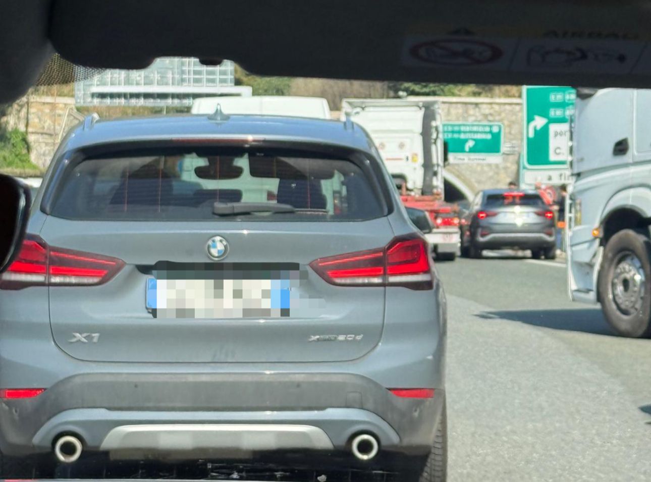 Autostrade genovesi nel caos: code quotidiane e disagi senza fine per i cittadini