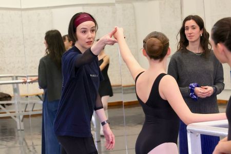 Carlo Felice, danza: trionfale Masterclass con Isabella McGuire Mayes organizzata da Jacopo Bellussi con supporto Rotary e Amici Teatro