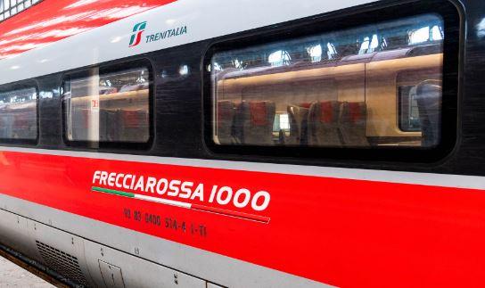 Trenitalia rinnova la flotta Frecciarossa: firmato nuovo contratto con Hitachi Rail