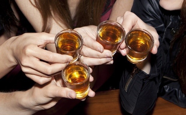 Genova, prorogata l’ordinanza contro l’abuso di alcol negli spazi pubblici fino al 30 settembre