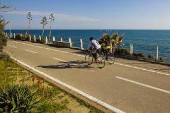 Ciclovia Adriatica e mobilità sostenibile: la Puglia protagonista del progetto CYROS