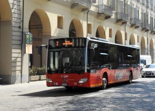 Al via alla 2^ fase di Piemove: la tessera che permette agli studenti under 26 di viaggiare gratis sui mezzi pubblici del Piemonte