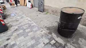 Sampierdarena, il fusto abbandonato da due anni: attesa la rimozione entro il 29 maggio