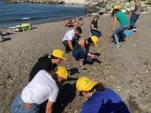 Genova, Legambiente lancia una campagna per la pulizia dei rifiuti abbandonati sulle spiagge