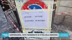Sampierdarena, il fusto "abbandonato" è stato transennato: ora attende il suo destino