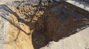 Via Corsica, lavori più complessi del previsto: almeno due mesi di chiusura