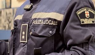 Genova, fuga di gas dopo lo schianto in auto: chiusa via Robino 