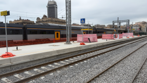 Deraglia il mezzo d'opera, paura a bordo: Rixi e Salis restano a piedi e salta il sopralluogo al cantiere del sestuplicamento del nodo ferroviario 