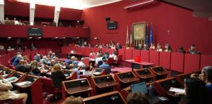 Genova, scontro a Tursi sui 50 milioni di 'buco': opposizione chiede taglio IMU. Terrile: "Manovra necessaria, sarebbero mancati 19 milioni"