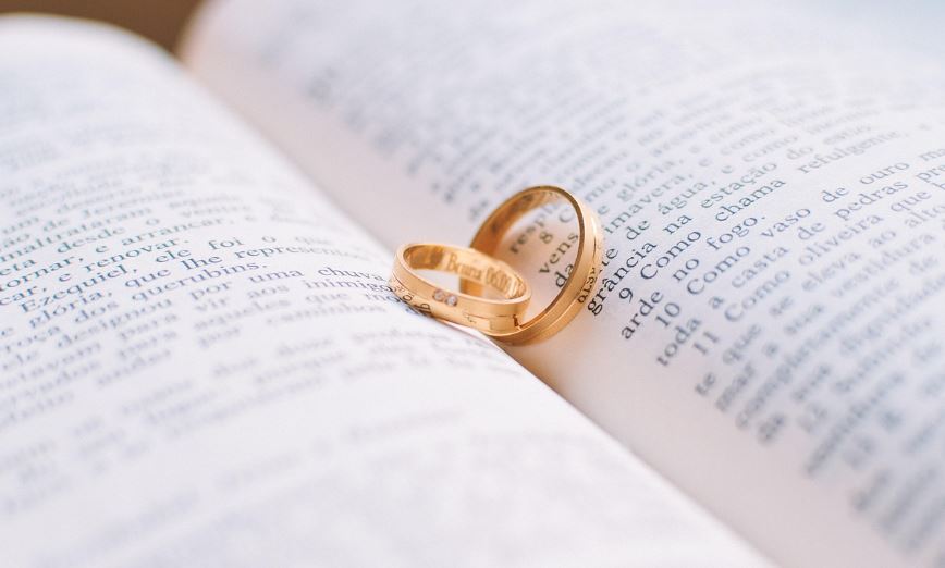 Genova celebra 2.200 coppie al Carlo Felice per le nozze d’oro