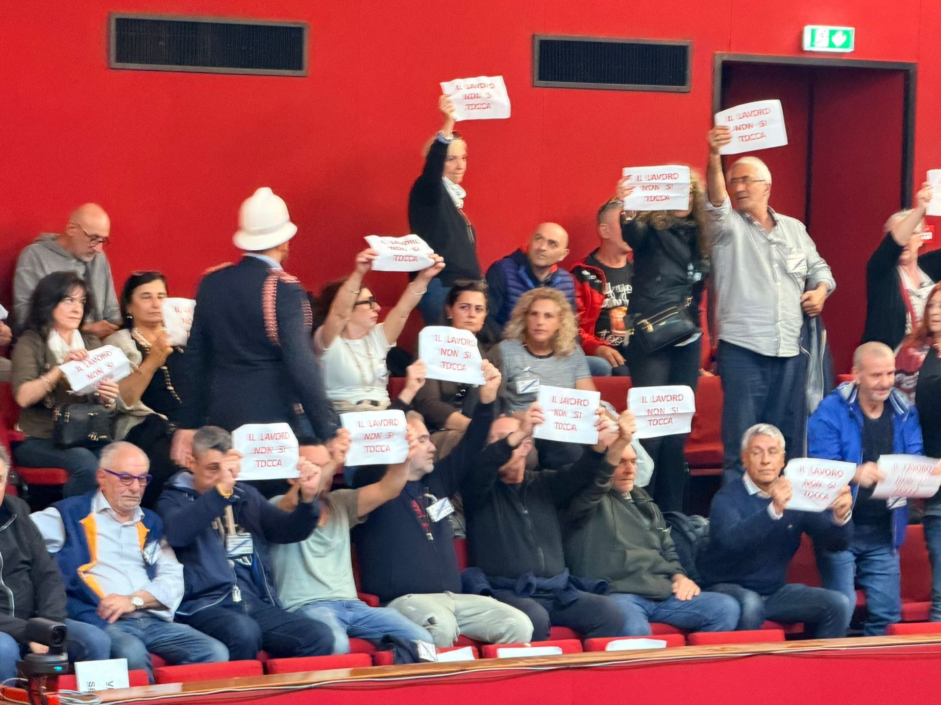 Adunata Alpini, scontro in aula in Comune: polemica su voto e organizzazione