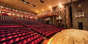 Carlo Felice: avviato risanamento, lieve rincaro dei biglietti, caccia a un main sponsor, niente Balletti di Nervi per il 2026