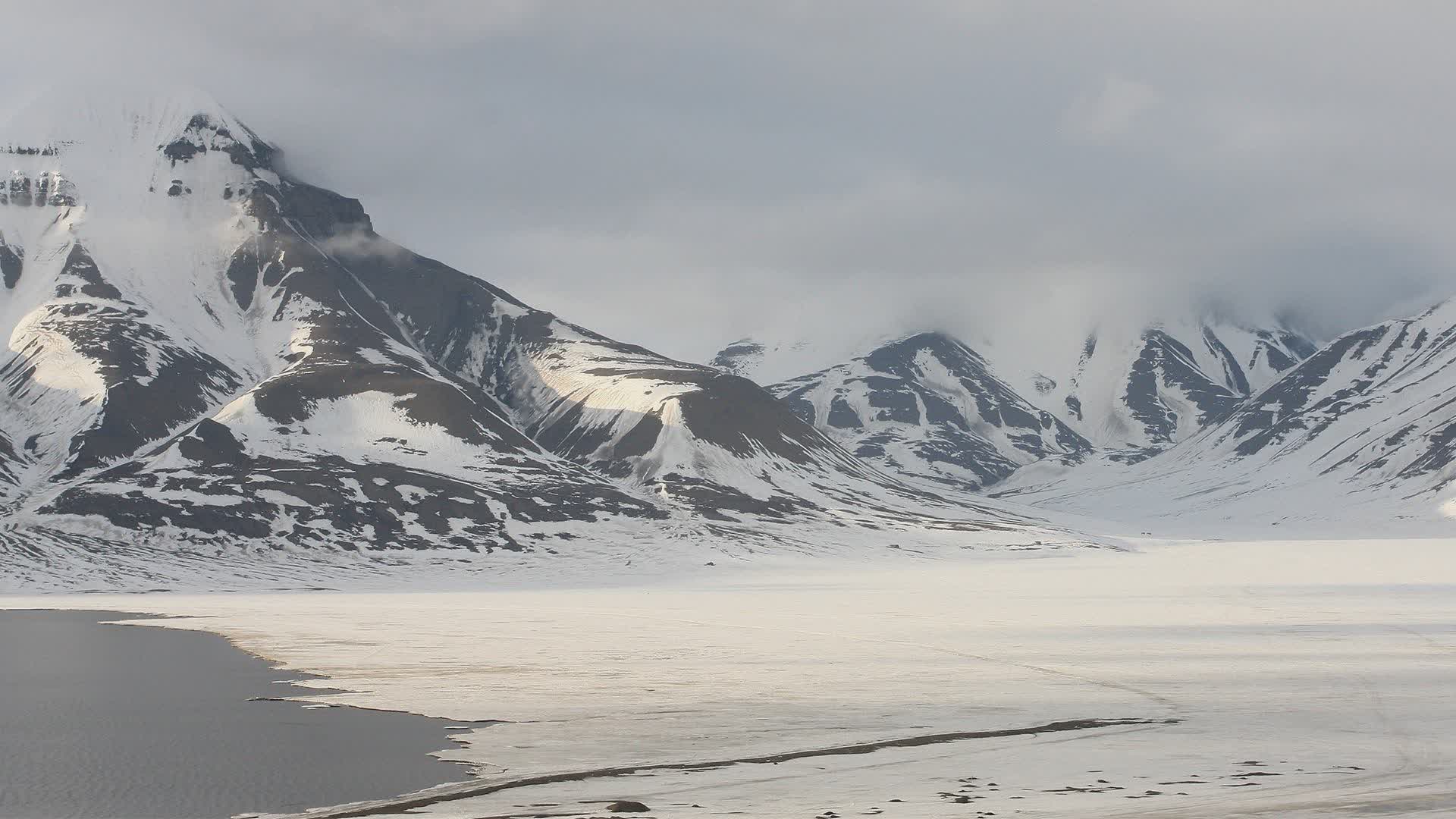 Murmansk, la città artica tra natura estrema, sostenibilità, risorse e sfide ambientali