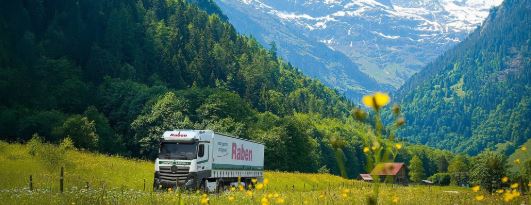 Raben Group, emissioni ridotte del 41% e nuovi investimenti per la decarbonizzazione nel Report di Sostenibilità 2025