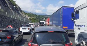Revisione auto in tutta l’UE e più controlli su sicurezza ed emissioni: il Parlamento europeo dà il primo via libera
