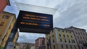 Traffico e attese: mattinata difficile per bus e viabilità in città
