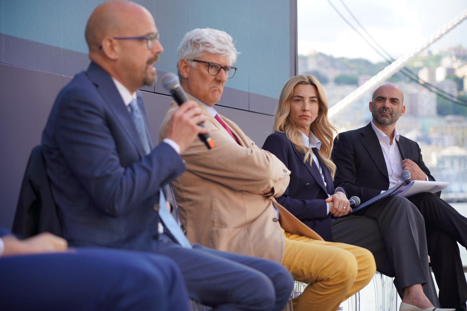 Salis all'evento dedicato alla Blue Economy: "Con nostra scuola, risposta a richiesta manodopera dal mondo portuale