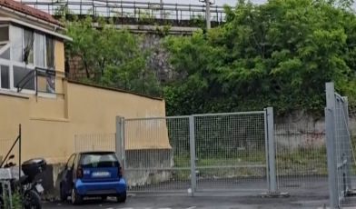 Via Ferri, sbloccati 3,2 milioni di euro per il nuovo parcheggio. Versace: “Primo passo per la rigenerazione della Valpolcevera”