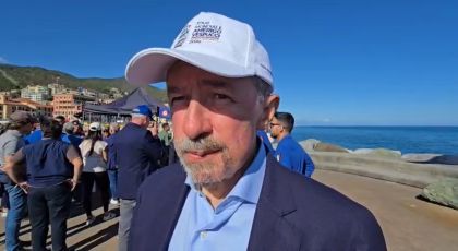 Bucci applaude le Frecce Tricolori a Varazze: “Uno spettacolo che tocca il cuore e valorizza la Liguria”