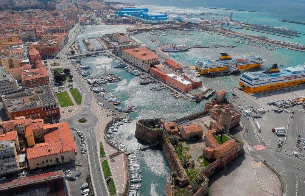 Porto di Livorno, proroga di 12 mesi per il servizio di manovra ferroviaria