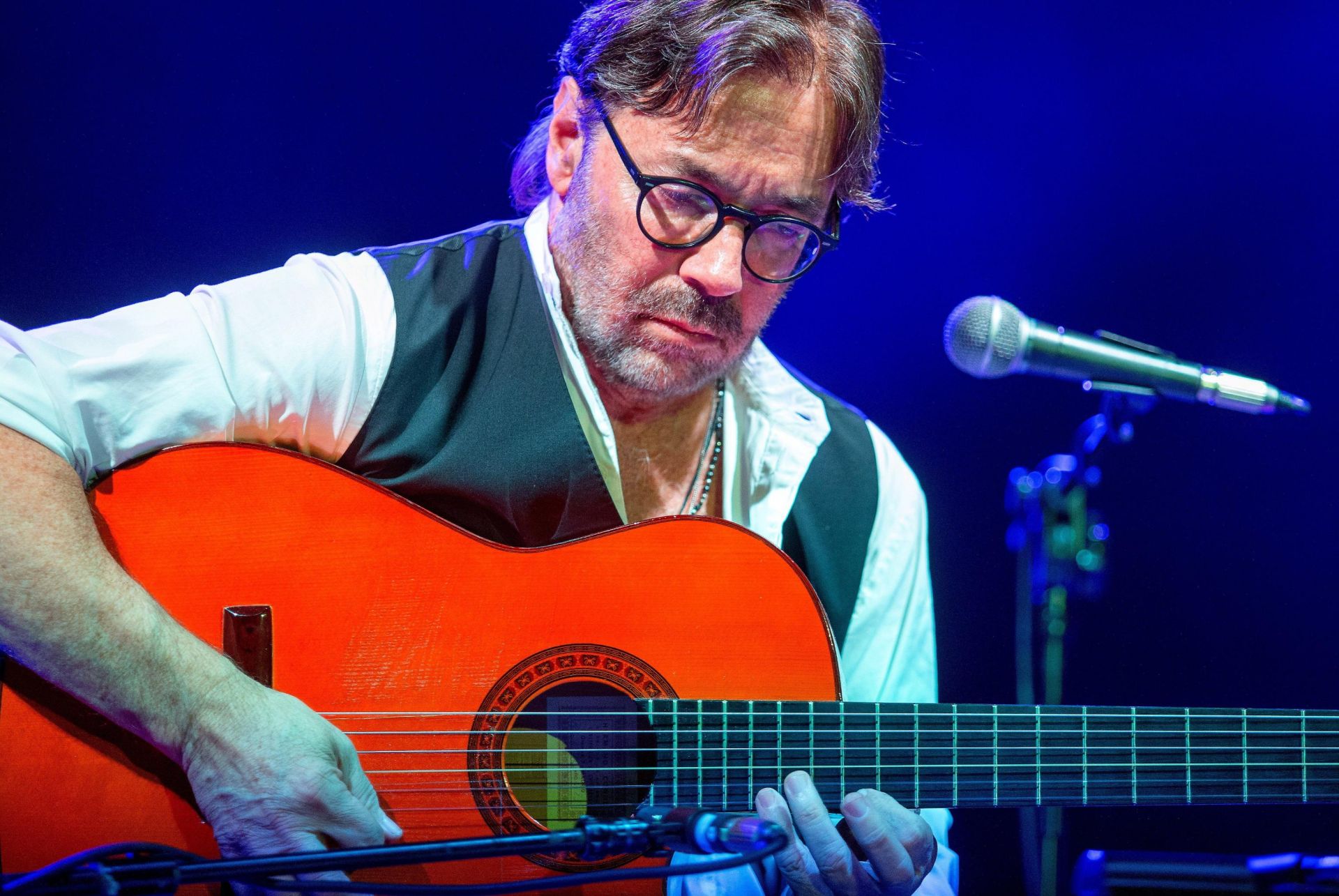 GOG, Al Di Meola il re della chitarra lunedì 25 maggio al Carlo Felice