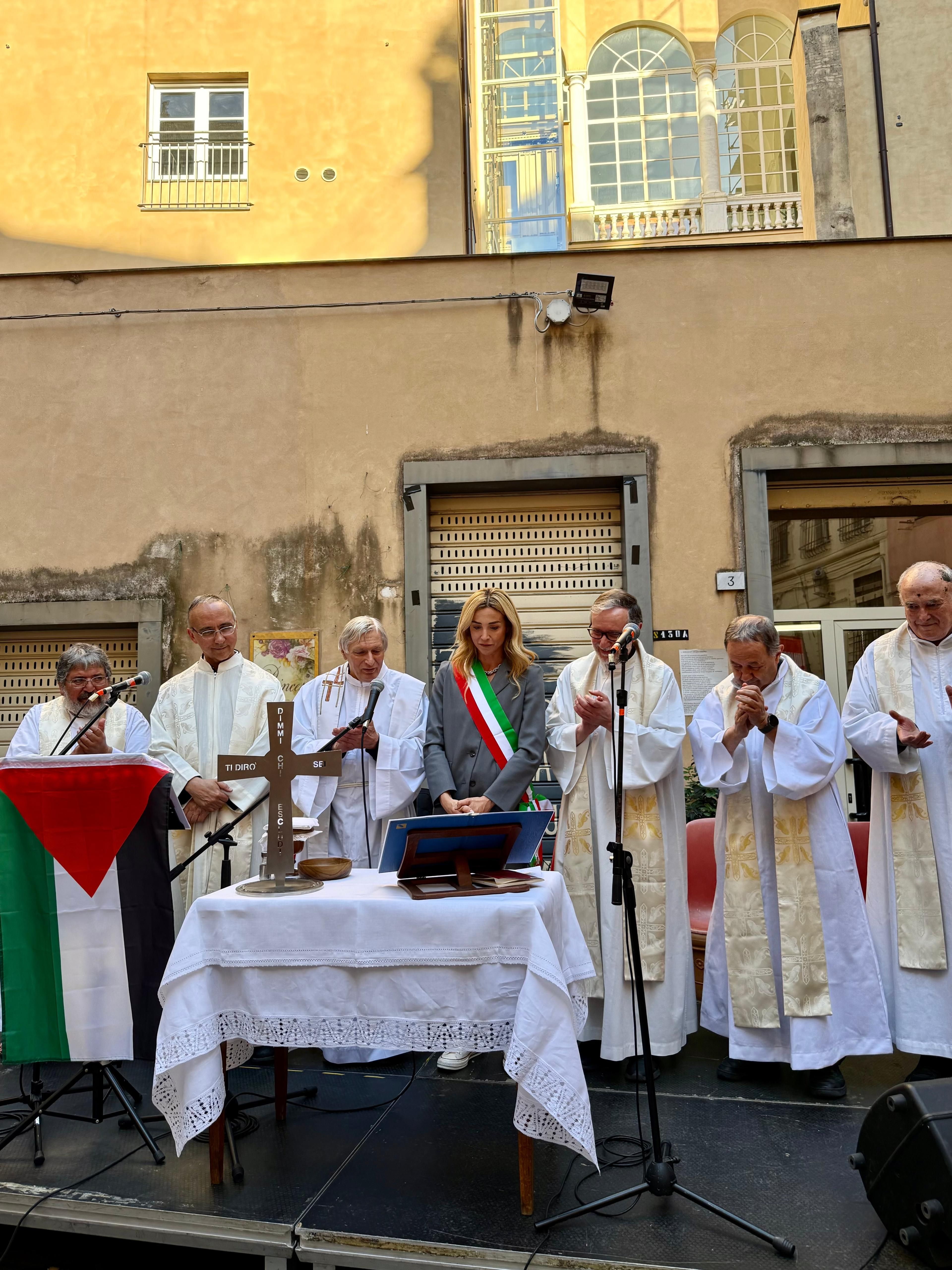 Salis alla messa per Don Gallo: "Grande rammarico non averlo come guida"