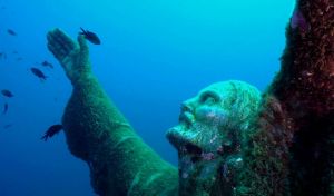 Maldive: studenti UniGe ricorderanno Montefalcone al Cristo degli Abissi, proseguono indagini sulla tragedia