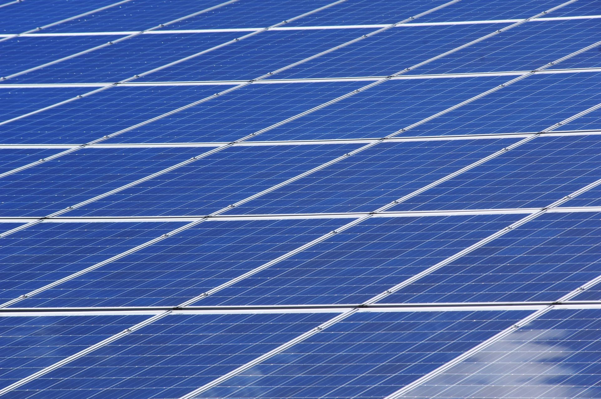Transizione energetica, al Sud 262 milioni per l’autoproduzione delle imprese