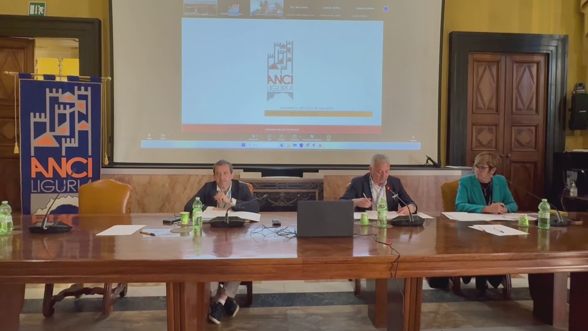Anci Liguria, approvato il bilancio 2025. Sindaci contrari al piano sociosanitario: Nicolò rinvia la conferenza Ats