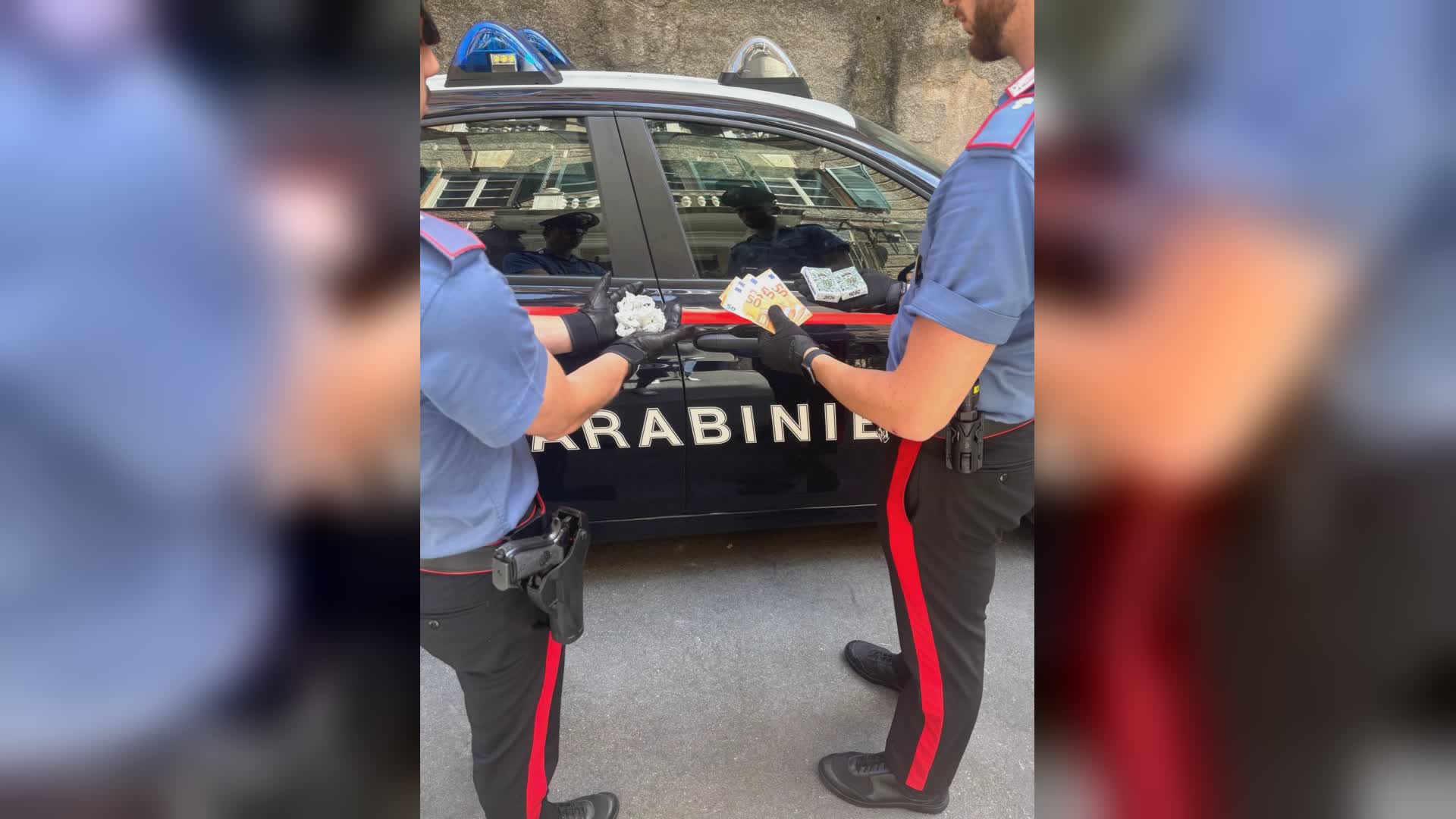 Spaccio di droga, furti, negozi non in regola: blitz dei Carabinieri nel Ponente di Genova