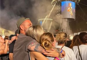 Lo sfogo di Sarah Felberbaum, moglie di De Rossi: "Concerto di Cremonini momento di felicità in uno dei periodi più brutti della vita"