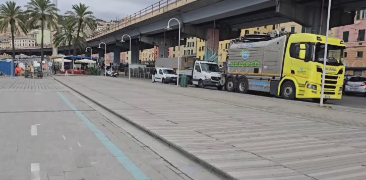 Genova, turista francese di 14 anni colpita con un pugno in Darsena: fermata una donna