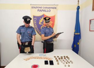 Rapallo, 18enne arrestato dai Carabinieri: aveva 900 grammi di cocaina