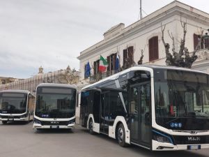 Provincia di Lecce, presentato “SalentoinBus 2026”: potenziati collegamenti serali e corse rapide
